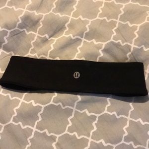 Lululemon Fly Away Tamer Headband